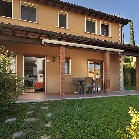 Borgo Magliano 4* マリアーノ・イン・トスカーナ