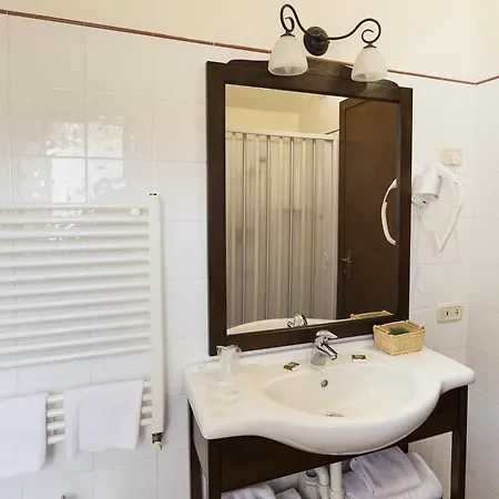 Borgo Magliano 4* マリアーノ・イン・トスカーナ